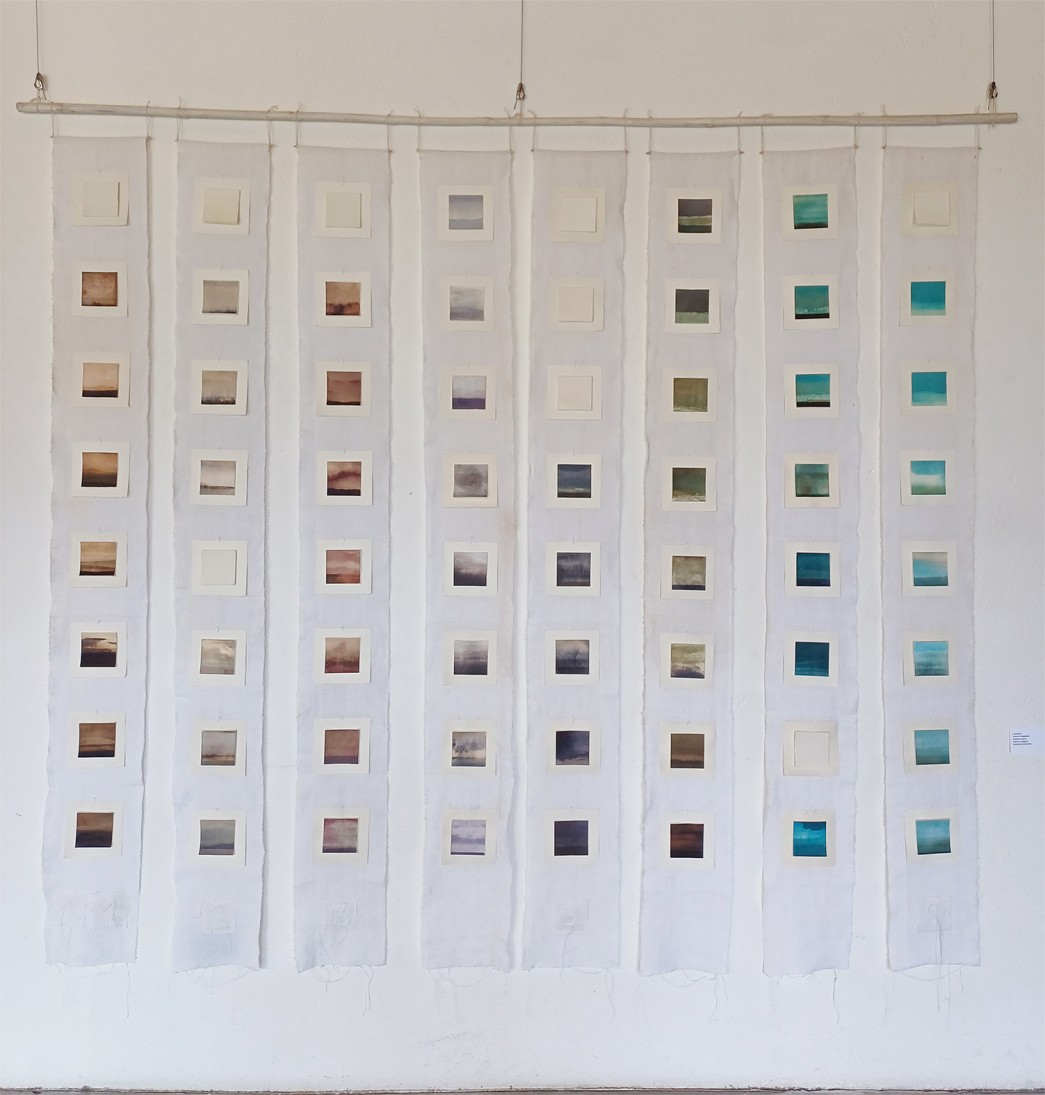 &ldquo;I calendari- come le margherite- perdono i giorni-Supero le stagioni- contando lentamente&rdquo;